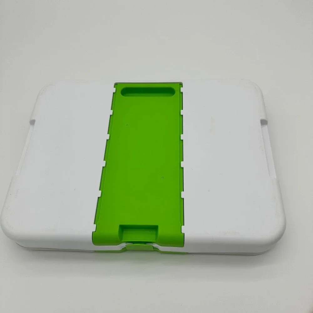 Crayola‎ Marker Storage Case White Green Clear Plastic Organizer